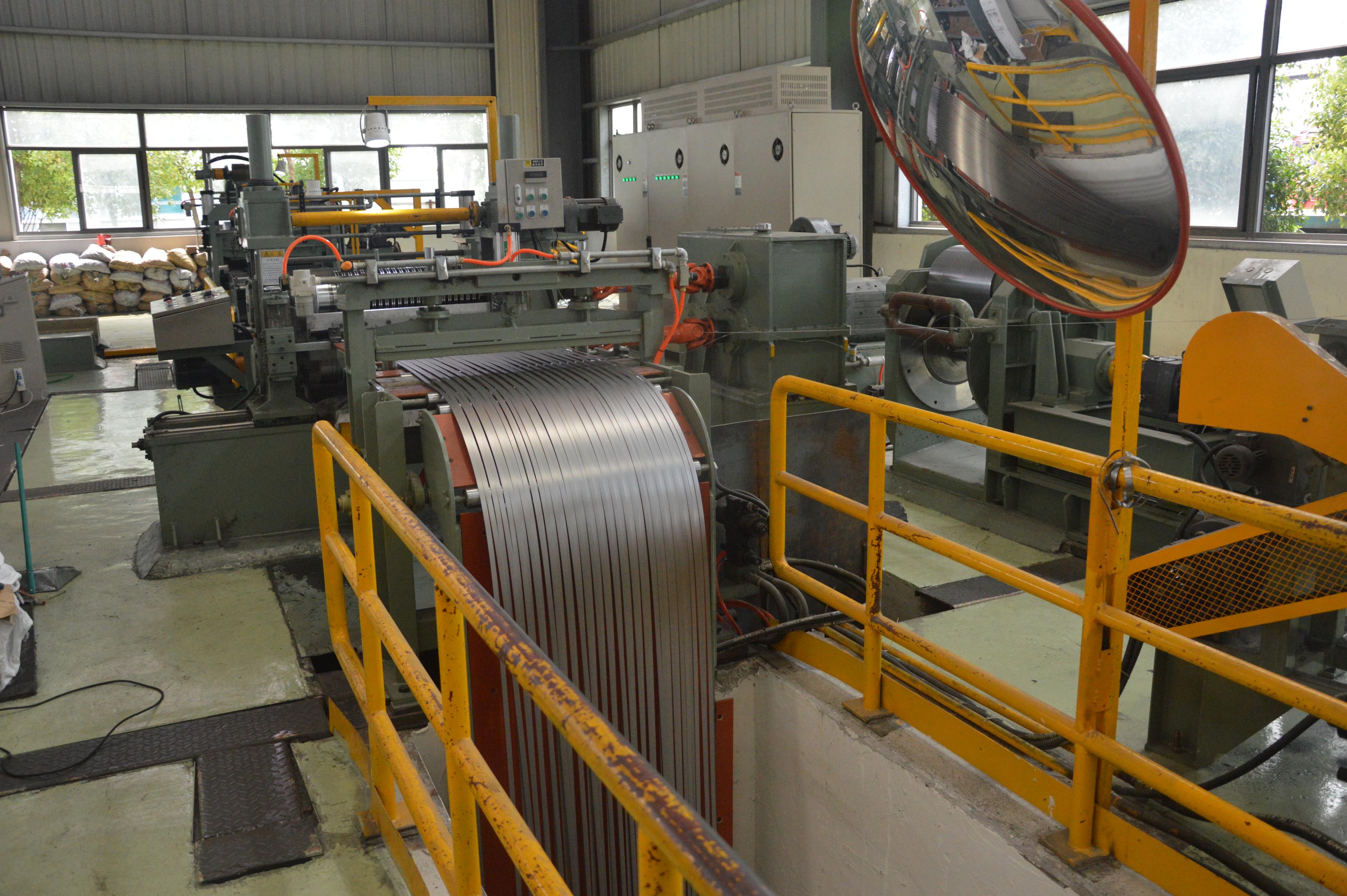 第一活套坑及导板